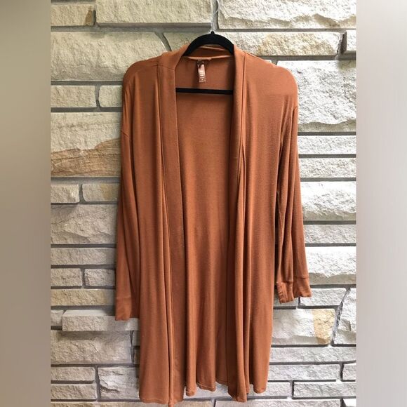 SKIMS Women's Robe in Rich Mustard - Picture 8 of 11